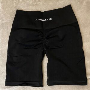 Alphalete Amplify shorts